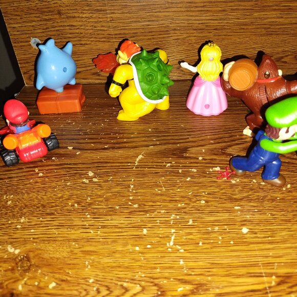 Super Mario Bros Movie Set Of 6 (of the 8) McDonald's Happy Meal Toys from 2022 - Picture 4 of 6